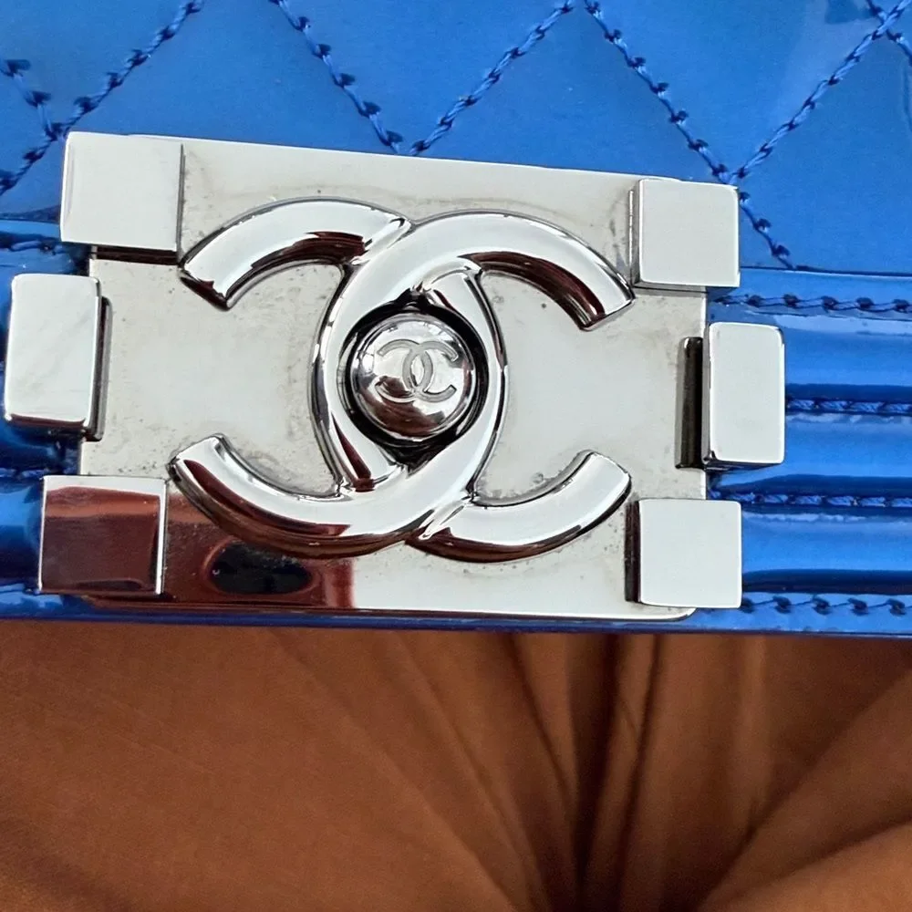 CHANEL Small Boy Bag